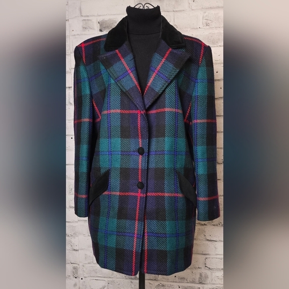 Liliane Burty Jackets & Blazers - Vintage Liliane Burty Paris Wool Plaid Blazer Made in France 40